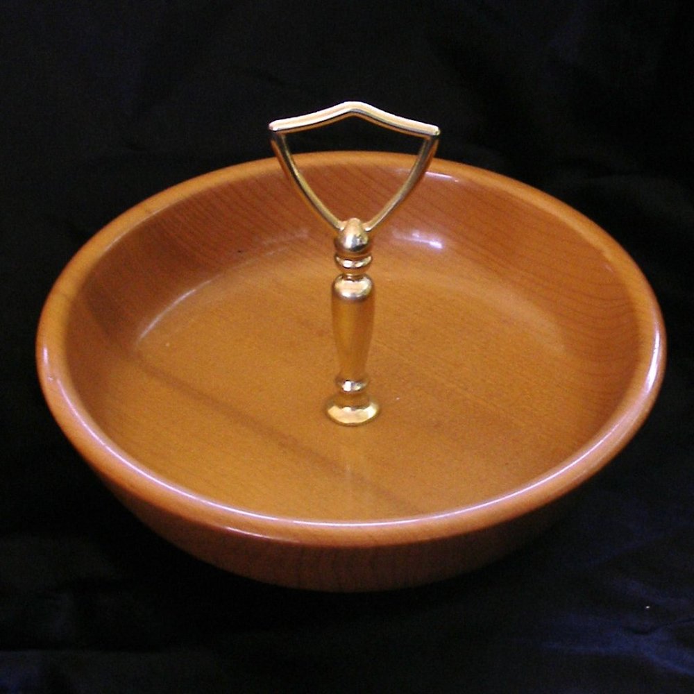 House of Myrtlewood Coos Bay Oregon Nut Candy Dish Bowl With Handle Vintage